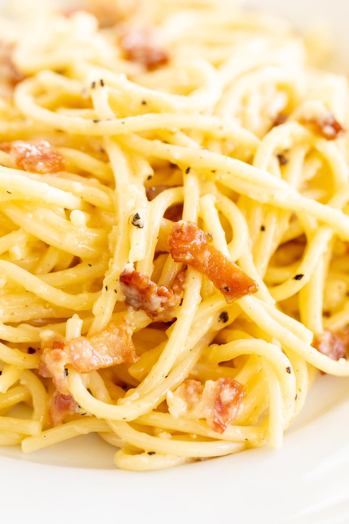 A close up of spaghetti carbonara