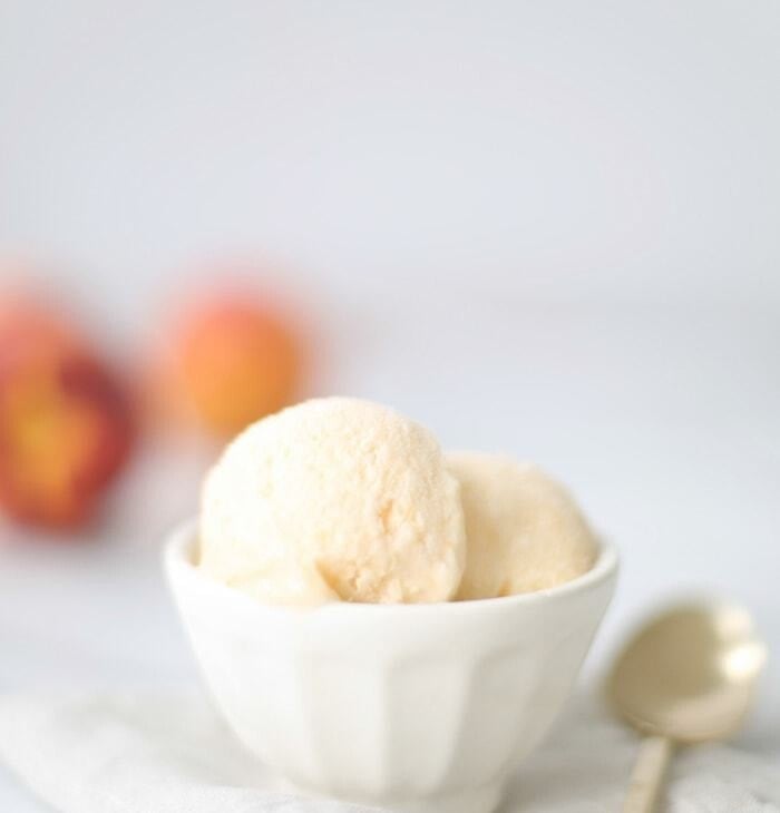No churn homemade peach ice cream recipe