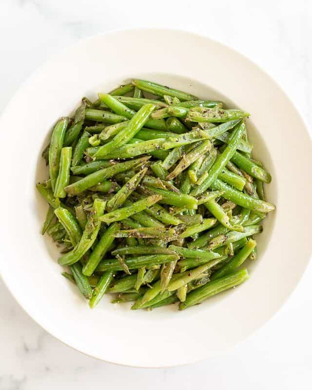 Easy and Delicious Seasoned Green Beans | Julie Blanner