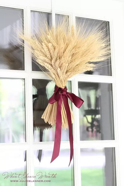 DIY Fall Wheat Sheaf Wreath | Easy Fall Door Decorations You Can DIY on a Budget | fall door decorations | fall door wreath