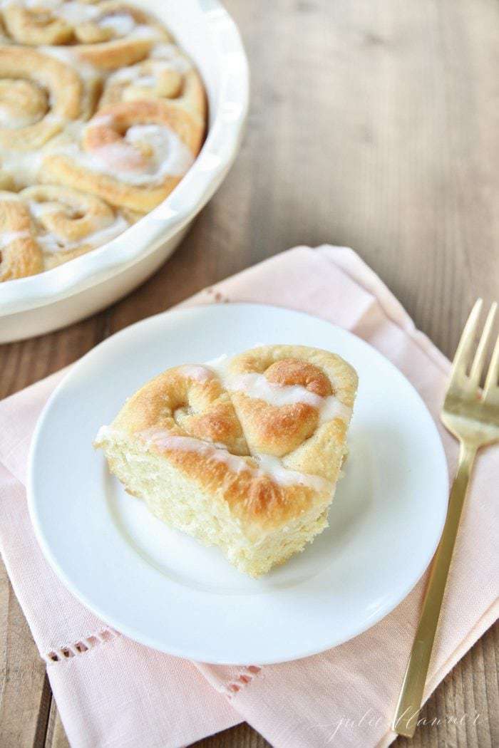 pretty heart shaped cinnamon rolls recipe - an easy twist to these better than the bakery cinnamon rolls