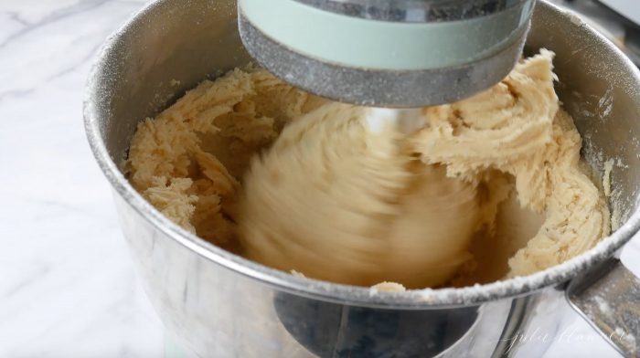 how to make rolled sugar cookies