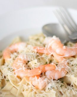 Easy white wine pasta sauce for pasta - perfect for adding chicken or seafood