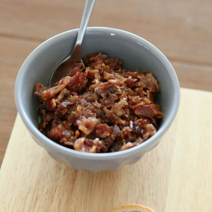 bacon jam in a bowl