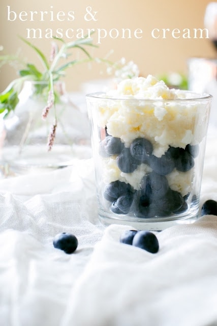berries with mascarpone cream