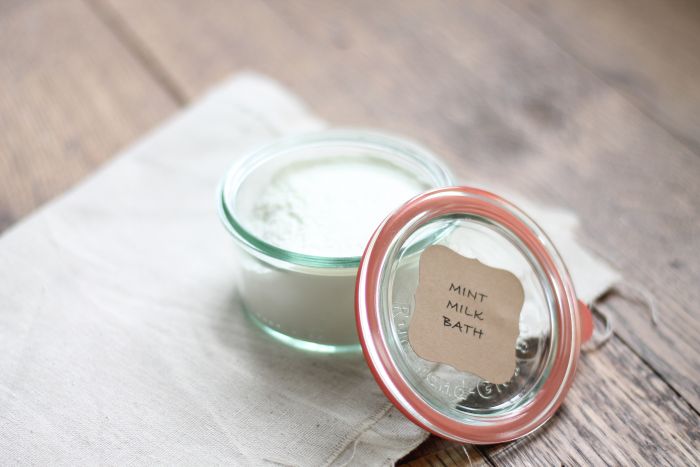 homemade mint bath milk recipe and free printable labels