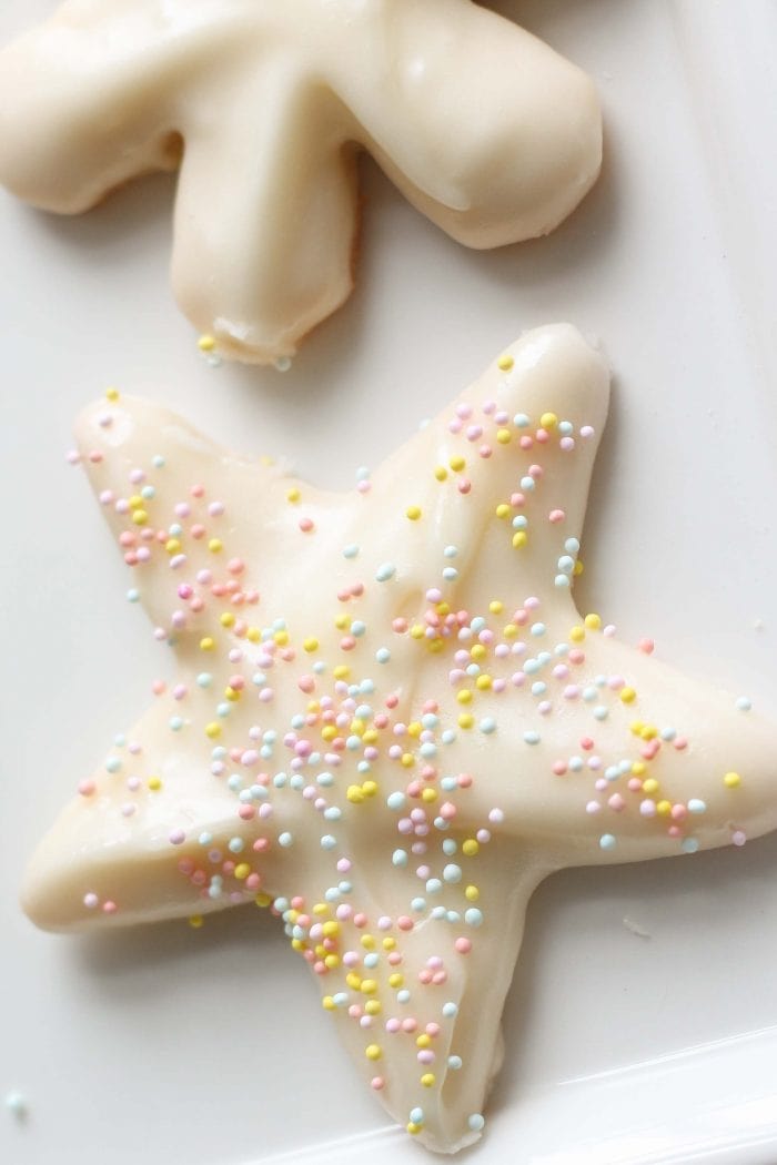 Sugar Cookie Icing | Icing Sugar Cookies with Yummy Buttercream