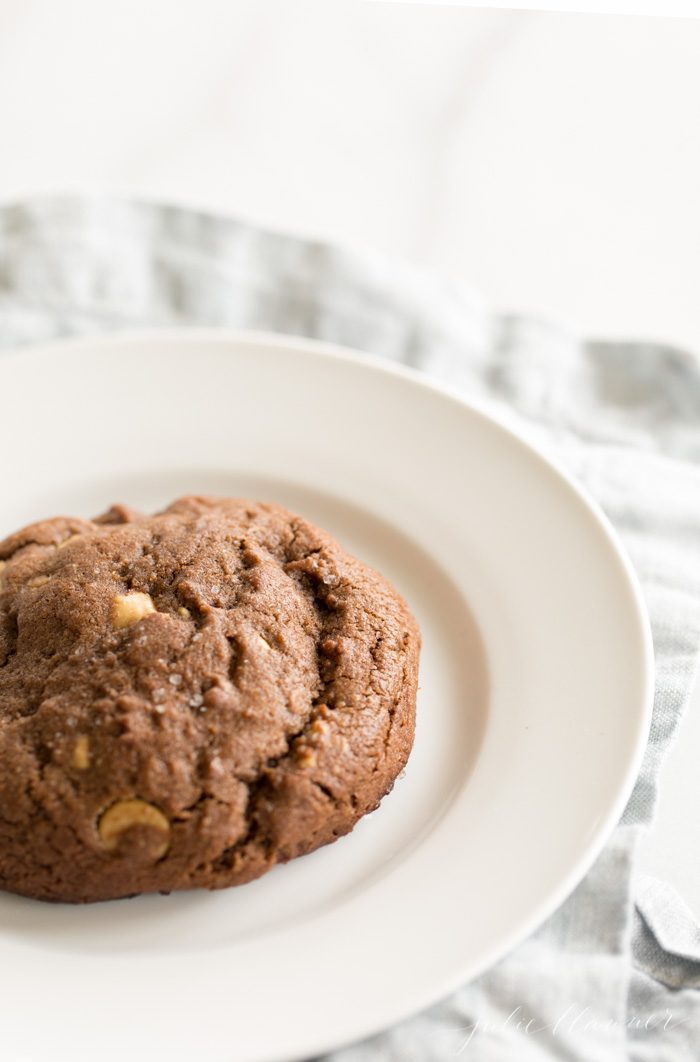 how to make bakery style chocolate cookies
