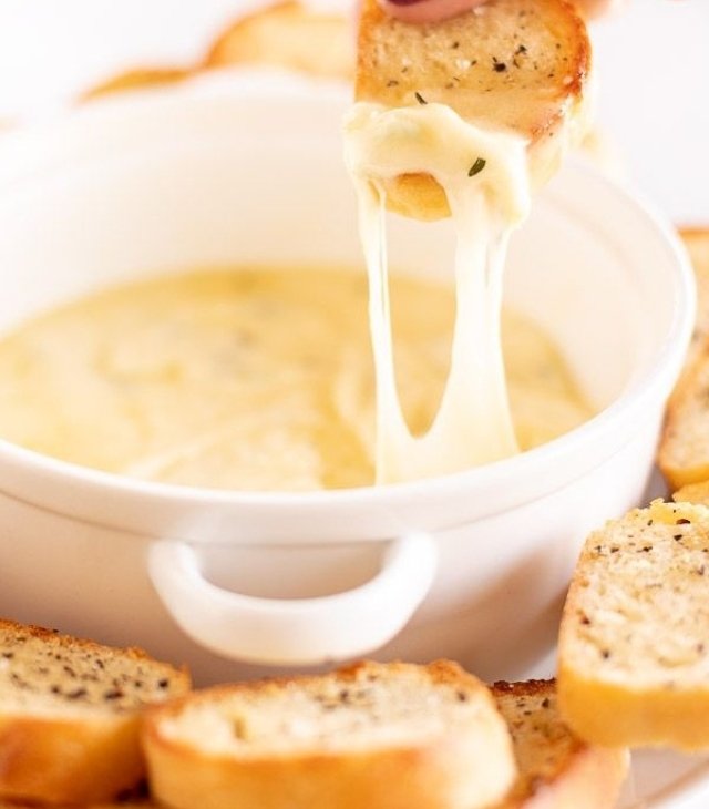 cropped-hot-cheese-dip-with-garlic-6-1.jpeg