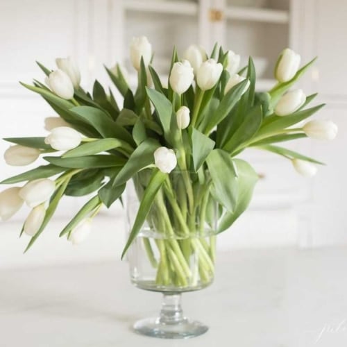 How to Arrange Tulips in a Vase | Julie Blanner