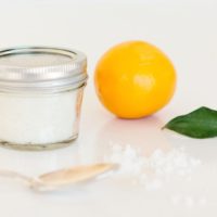 Set up a sugar scrub bar for guest to create their favorite scent & oil combinations for a beautiful take-home favor. Get the details at julieblanner.com