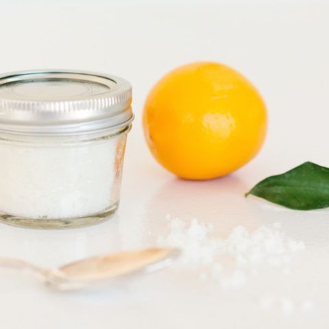 Set up a sugar scrub bar for guest to create their favorite scent & oil combinations for a beautiful take-home favor. Get the details at julieblanner.com