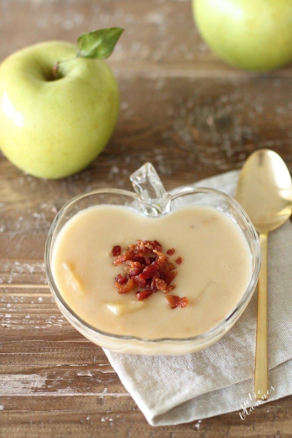 Easy apple & cheese soup recipe | Fall Recipes