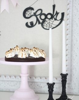 Spook-tacular Halloween Dessert - Hot Cocoa Ghost Cake recipe