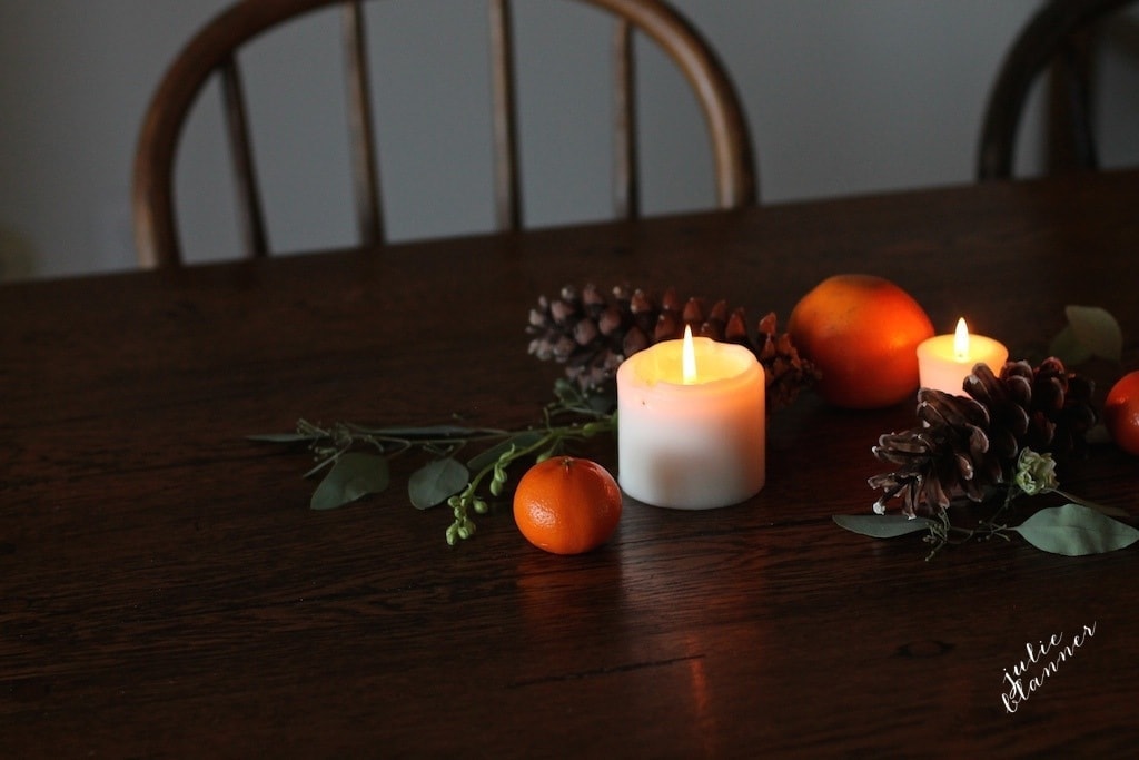 Gorgeous fall or winter table setting - beautiful rustic floral table runner