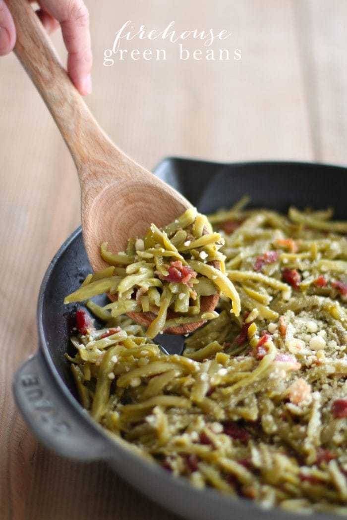 The best green beans recipe - a quick & easy side that's full of flavor for the holidays!