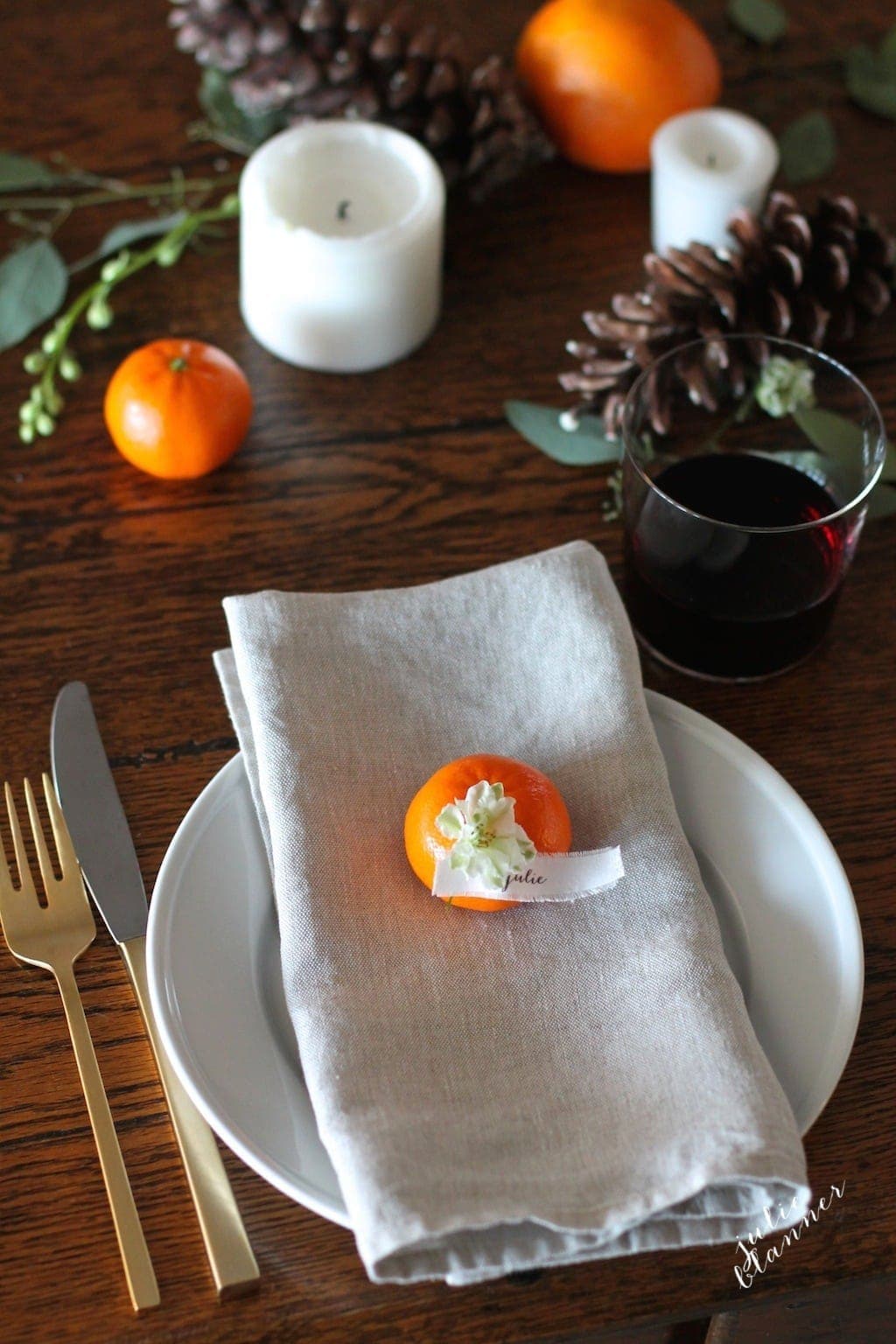 Thanksgiving place setting with personalized place cards printed on fabric {in under 5 minutes!} 