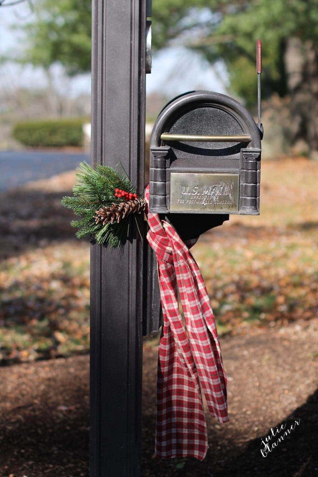 DIY Christmas Mailbox Swag & Scarf Decor