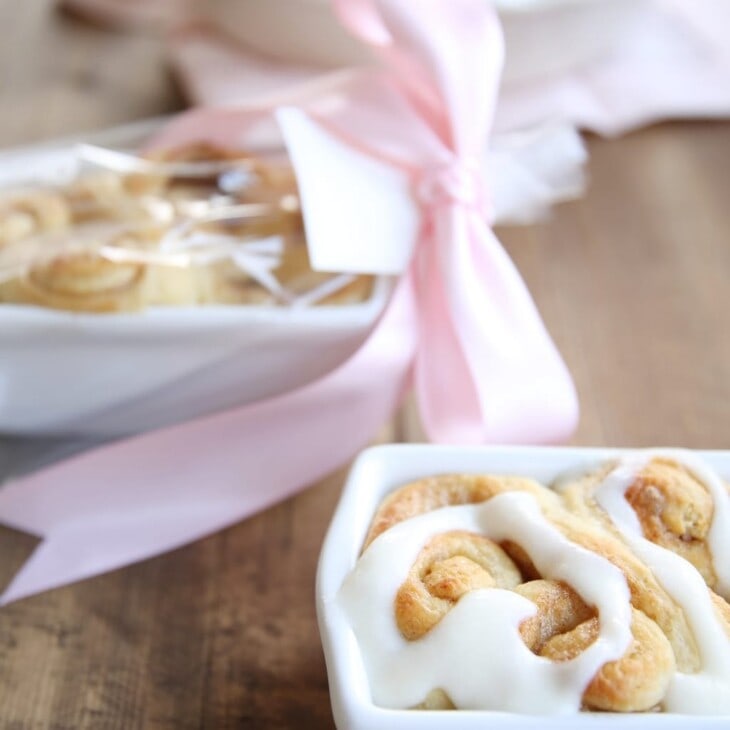 heart shaped cinnamon rolls gift wrapped