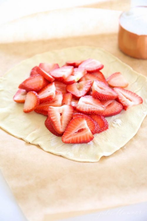 5 Minute Skinny Strawberry Tart Recipe | Julie Blanner