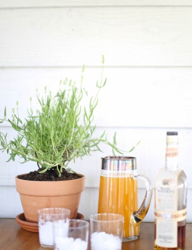 Kentucky Derby Drink | Spiked Peach Sweet Tea recipe