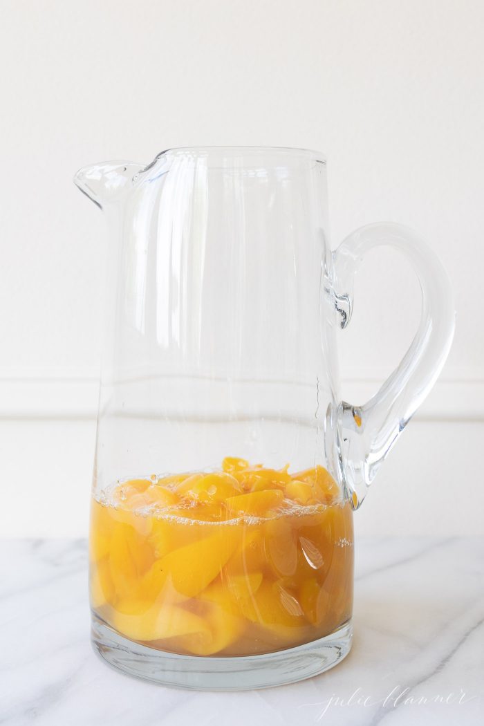how to make peach sangria