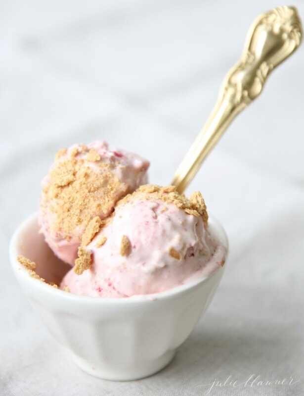 No churn strawberry ice cream recipe
