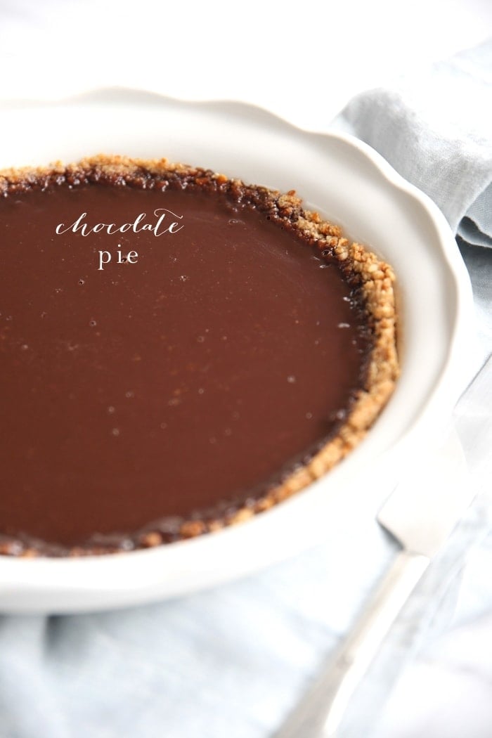 Easy Chocolate Pie with Pretzel Crust