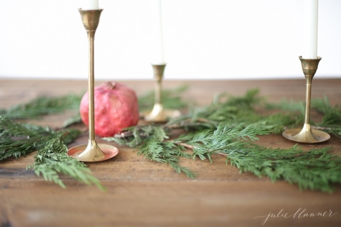 Christmas Flowers | 10 Minute Christmas Centerpiece tutorial