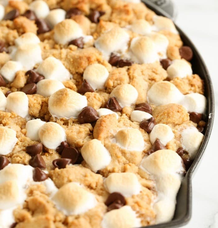 Peanut Butter S'mores Pie - An Easy Crowd Pleaser Dessert Recipe