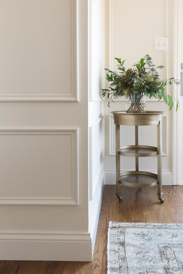 breakfast nook furniture