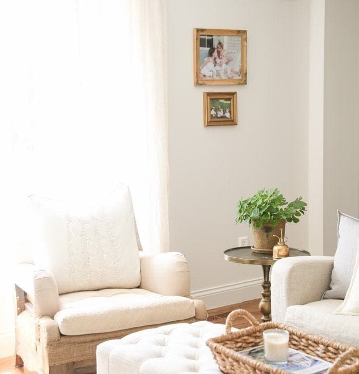neutral living room | spring decor