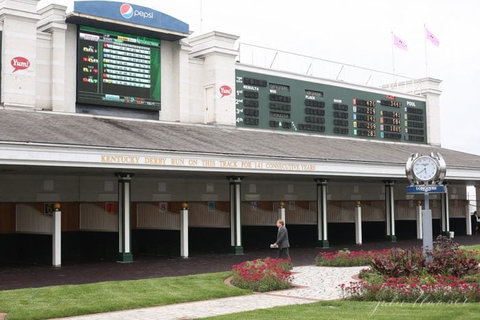 what to do in louisville ky churchill downs