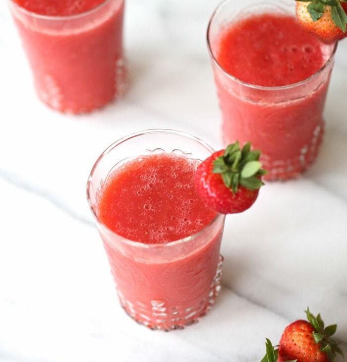 Easy 2 ingredient Champagne Slushies - the perfect summer sip