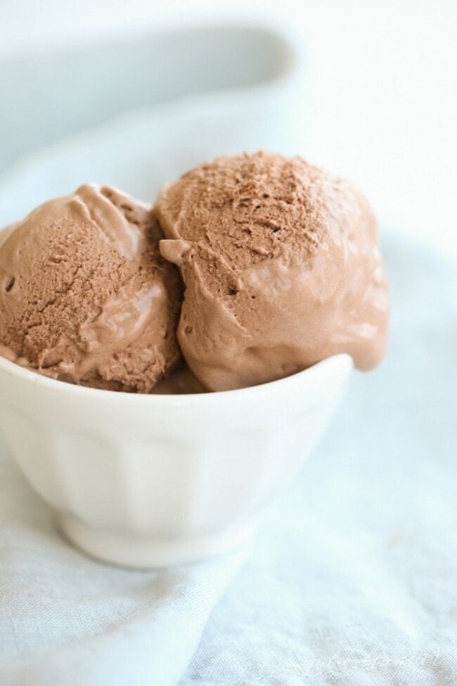 25 Easy Homemade Ice Cream Recipes | Julie Blanner