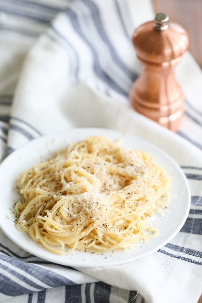 Easy 15 Minute Cacio E Pepe Pasta Recipe