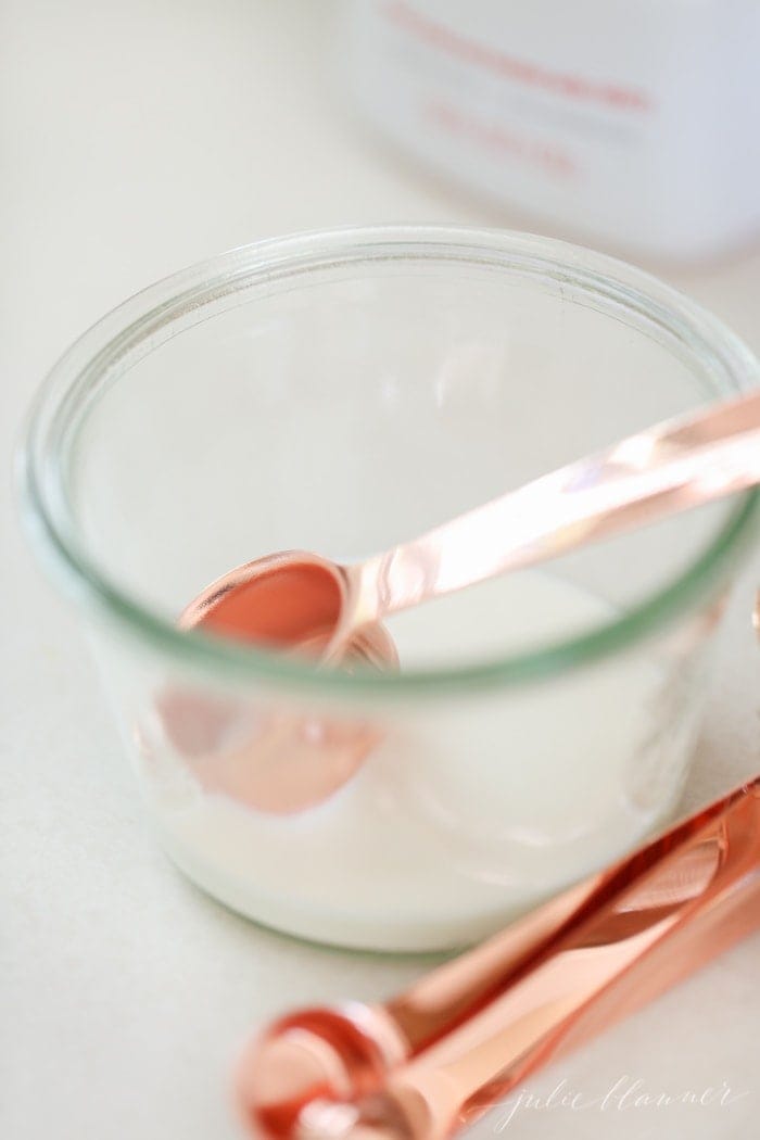 receita de leite caseiro e máscara de mel para revitalizar a sua pele