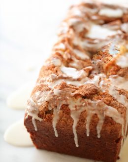 Incredibly moist cinnamon roll bread recipe in just 10 minutes!