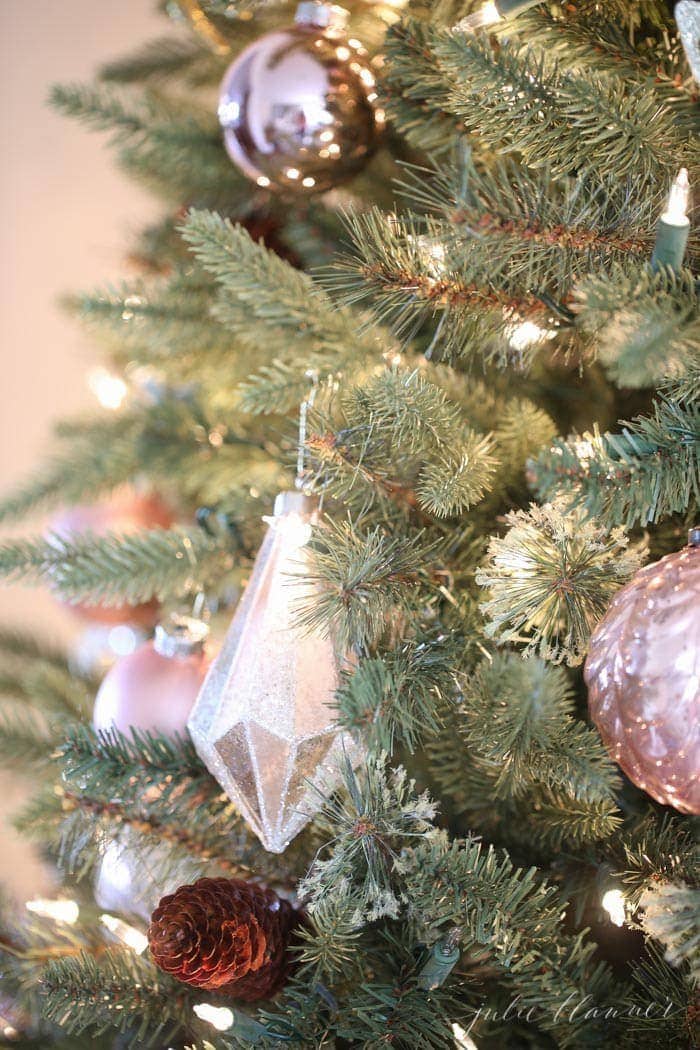 pretty Christmas tree decorating ideas