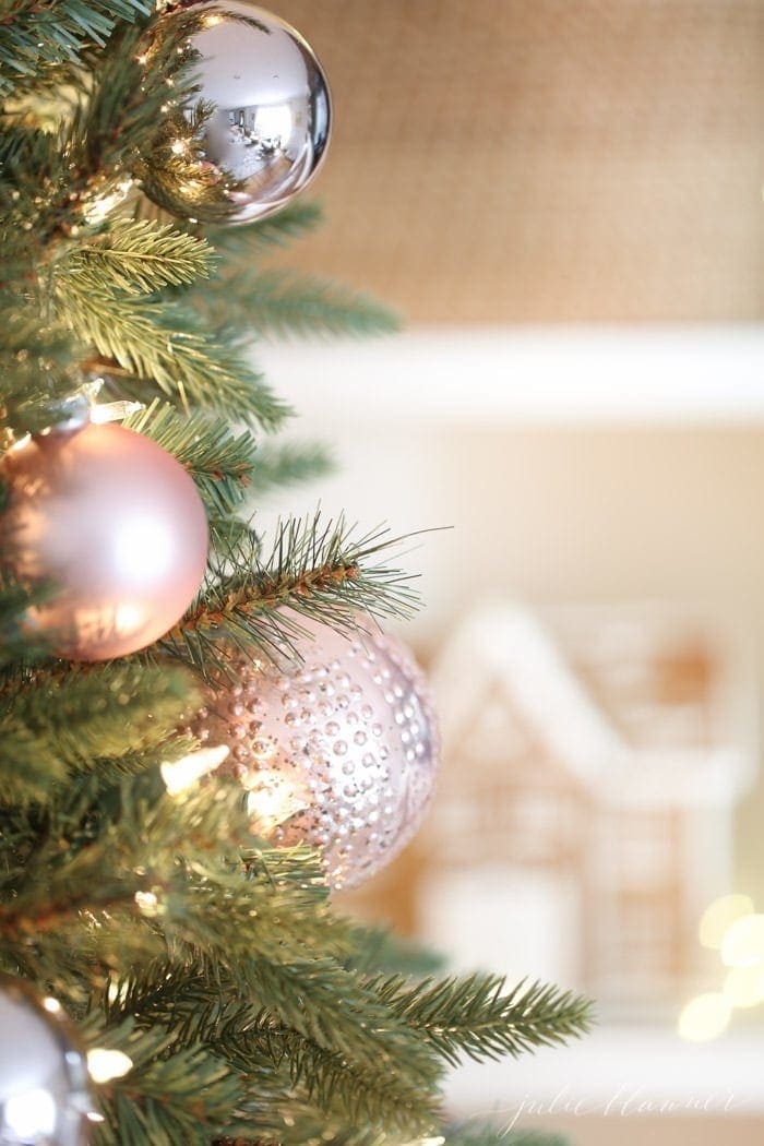 Nostalgic Christmas Tree Decorating Ideas In Blush Pink