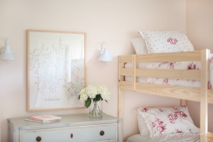 girls bedroom with bunk beds