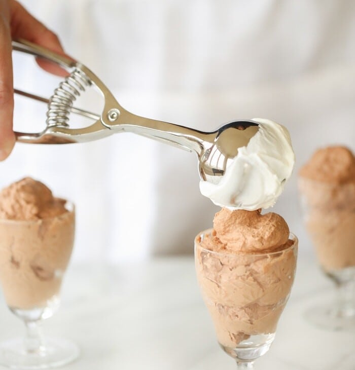 No fuss chocolate mousse recipe with mascarpone whipped cream