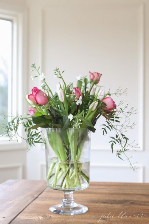 Valentine's Flowers | How to Arrange Valentine's Day Flowers
