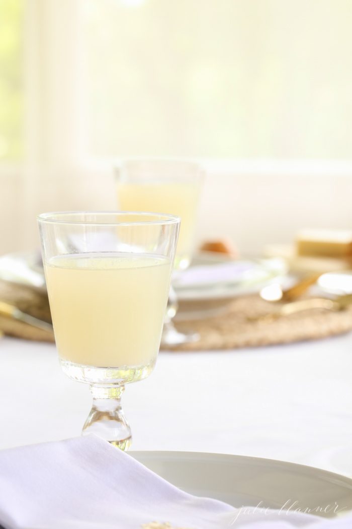 naturally sweetened refined sugar free honey lemonade in just 60 seconds