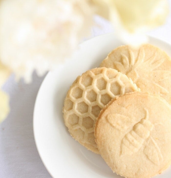 honey comb stamped lemon shortbread cookie recipe
