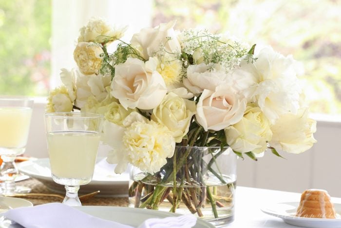 learn how to arrange flowers with this simple centerpiece tutorial