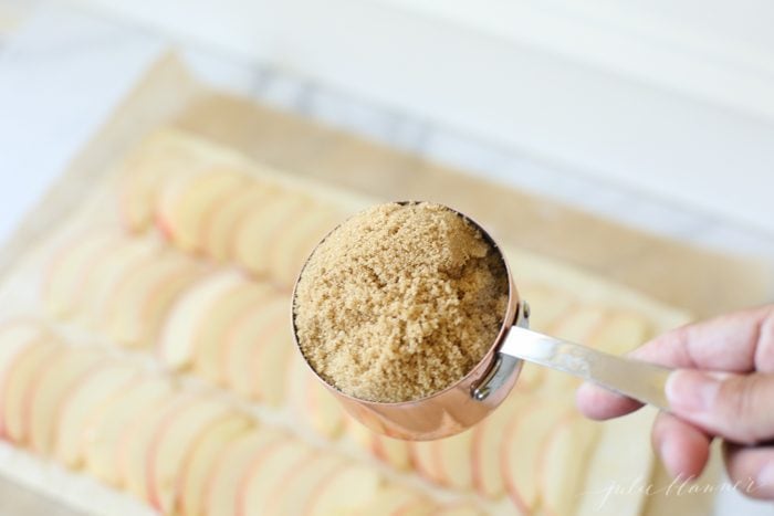 this easy caramel apple tart is always a crowd pleaser - the perfect fall dessert recipe