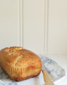10 minute caramel cheesecake bread