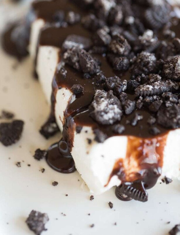 easy 5 minute appetizer cookies and cream cheese spread