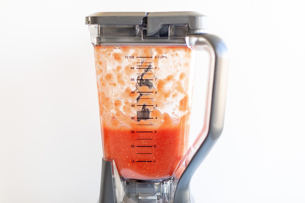 A blender full of a pomodoro sauce recipe.